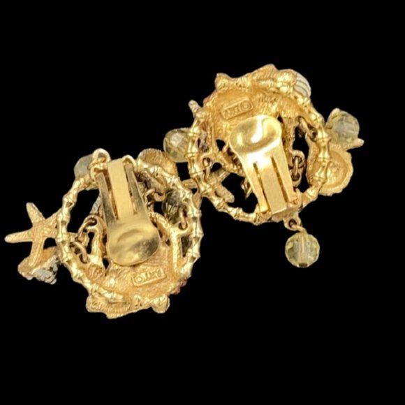 Vintage ART Dangling Seashell Charm Earrings - Picture 4 of 5